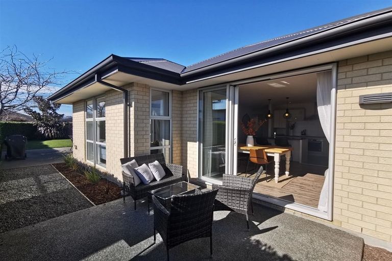 Photo of property in 14 Graycliffe Street, Halswell, Christchurch, 8025