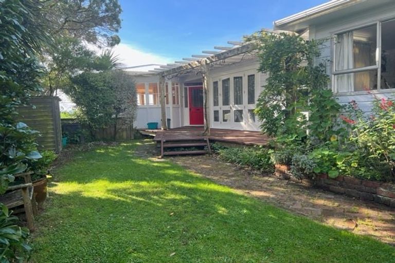 Photo of property in 20 Bruce Avenue, Brooklyn, Wellington, 6021