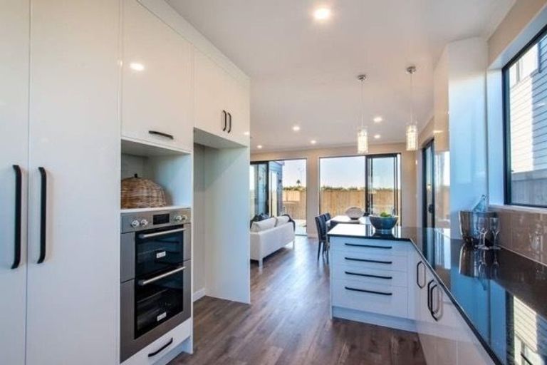 Photo of property in 32 Lockheed Street, Hobsonville, Auckland, 0618