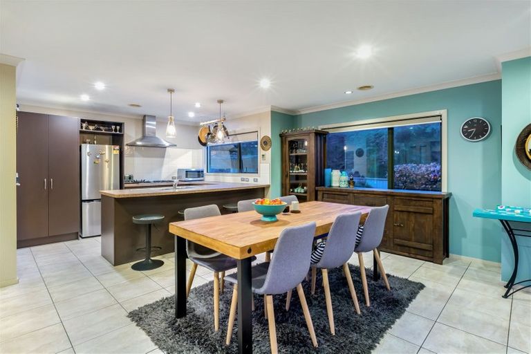 Photo of property in 53 Te Puia Drive, Aotea, Porirua, 5024