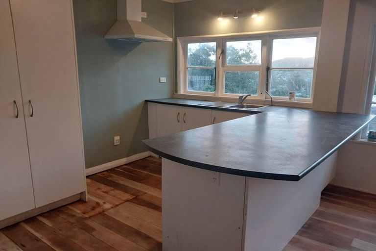 Photo of property in 113 Orangi Kaupapa Road, Northland, Wellington, 6012