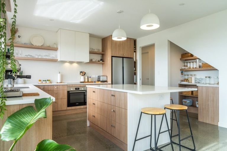 Photo of property in 5 Tunarau Street, Raglan, 3225