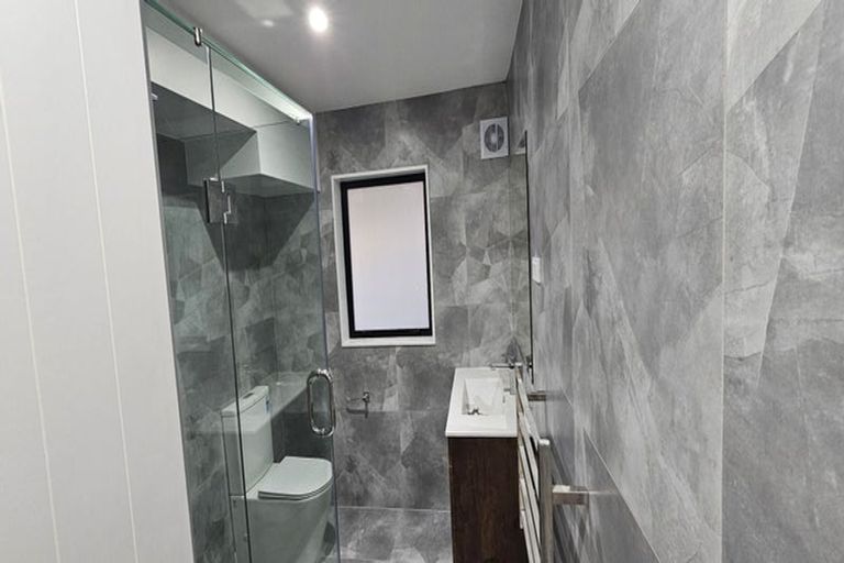 Photo of property in 12a Blease Street, New Lynn, Auckland, 0600