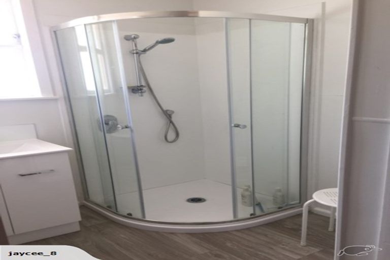 Photo of property in 2a Ruamahanga Crescent, Terrace End, Palmerston North, 4410