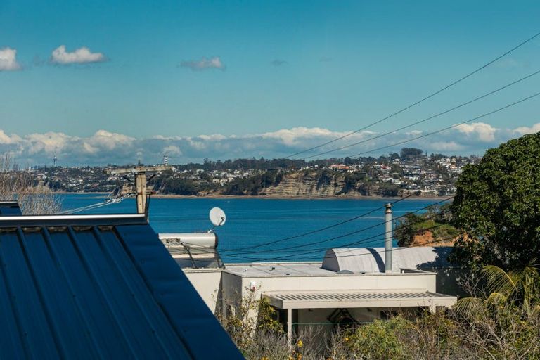 Photo of property in 6c Ringwood Street, Torbay, Auckland, 0630