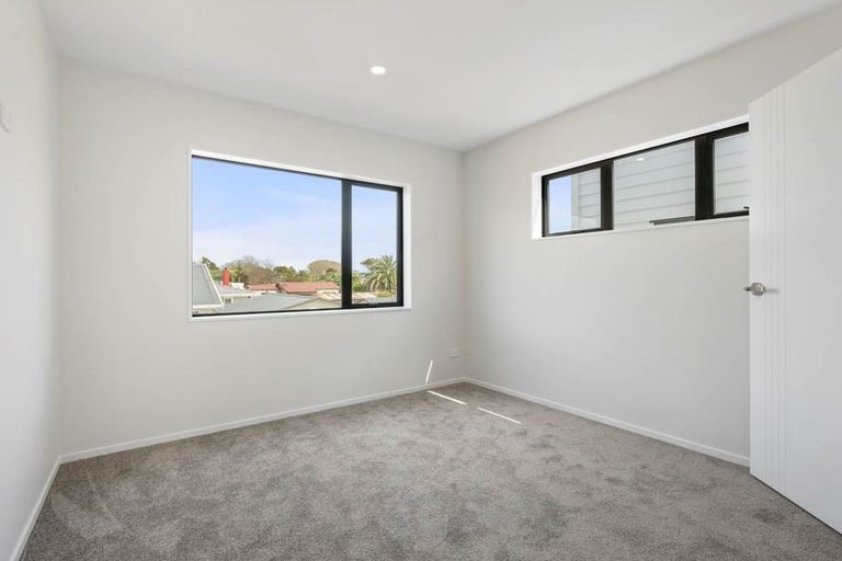 Photo of property in 451a Massey Road, Mangere East, Auckland, 2024