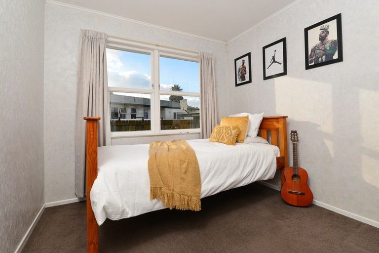 Photo of property in 20 Rhonda Avenue, Deanwell, Hamilton, 3206