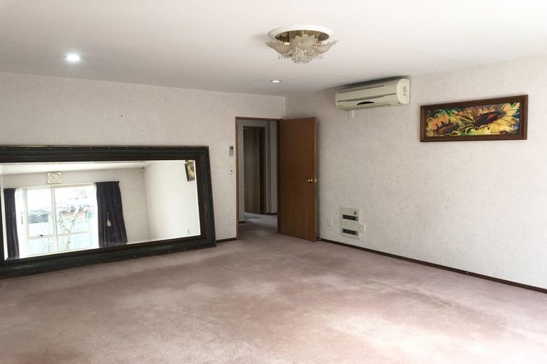 Photo of property in 71a Harris Crescent, Papanui, Christchurch, 8053