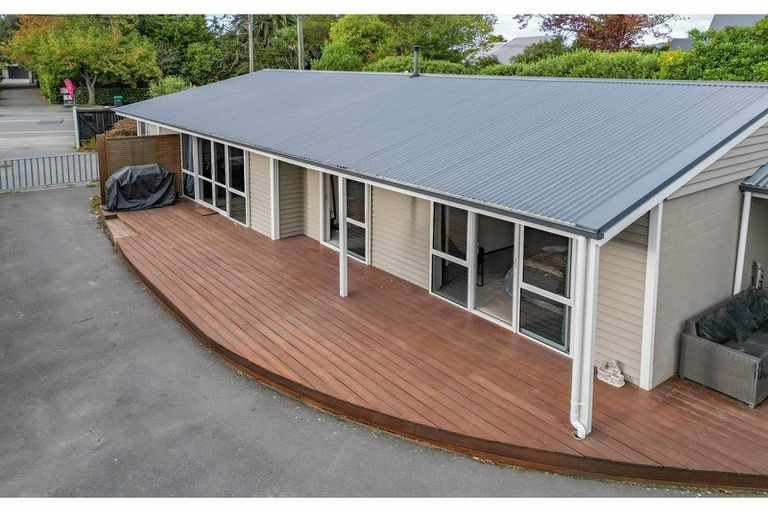 Photo of property in 41 Halswell Junction Road, Halswell, Christchurch, 8025