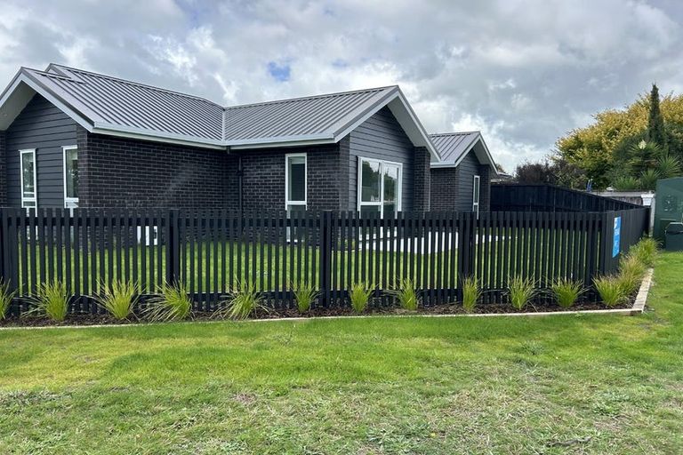 Photo of property in 2a Mullane Street, Hillcrest, Hamilton, 3216