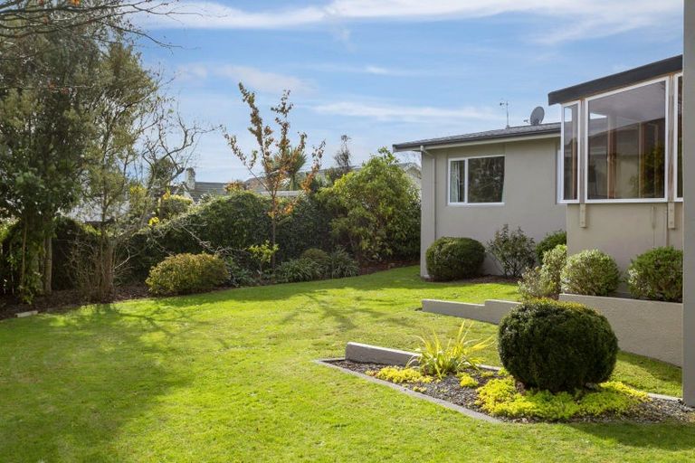 Photo of property in 29 Harvey Street, Waipahihi, Taupo, 3330