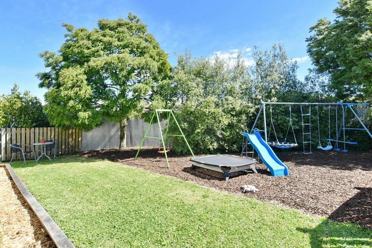 Photo of property in 27 Parkhouse Drive, Rangiora, 7400