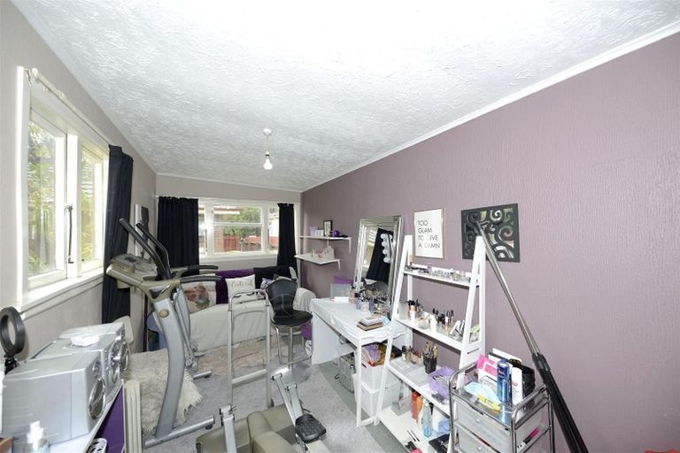 Photo of property in 76 Cuffs Road, Wainoni, Christchurch, 8061