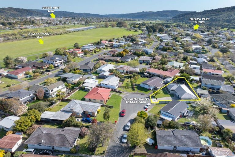 Photo of property in 16 Seattle Grove, Totara Park, Upper Hutt, 5018