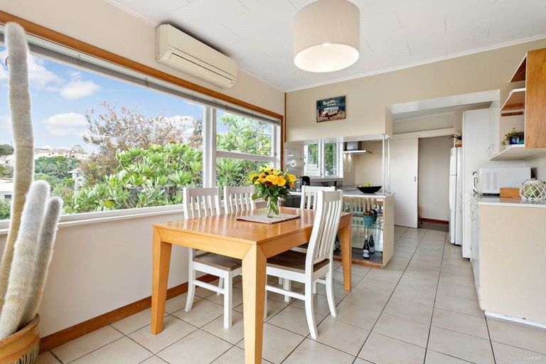 Photo of property in 549 East Coast Road, Browns Bay, Auckland, 0630