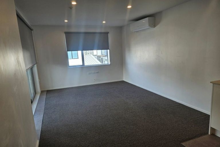 Photo of property in 206/28b Eileen Newey Place, Henderson, Auckland, 0612
