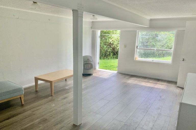 Photo of property in 3/19 Chequers Avenue, Glenfield, Auckland, 0629