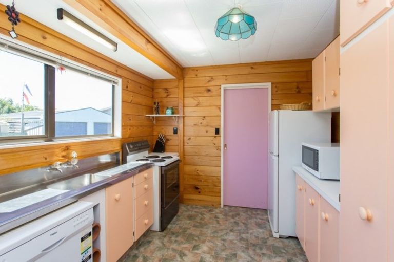 Photo of property in 32 Wainui Street, Koitiata, Whanganui, 4581