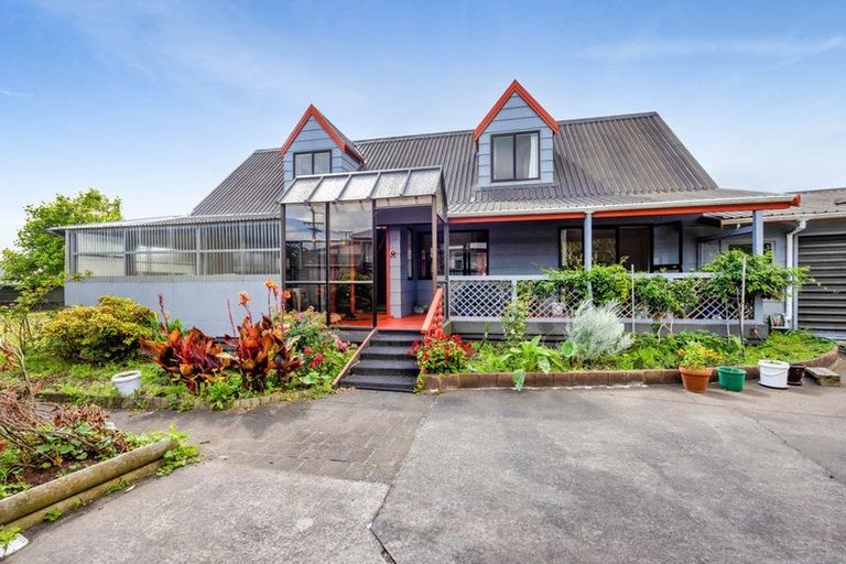 Photo of property in 16 Ropata Street, Hawera, 4610