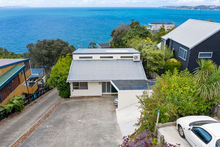 Photo of property in 25 Duncansby Road, Stanmore Bay, Whangaparaoa, 0932