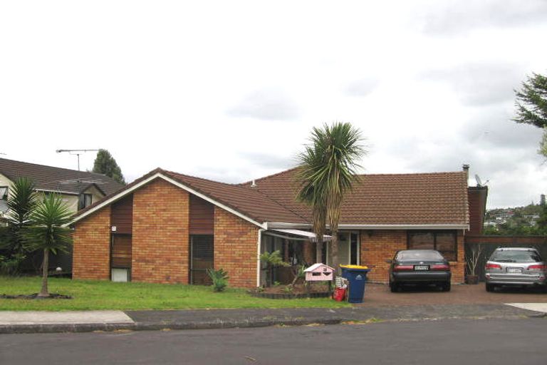 Photo of property in 54 Edgeworth Road, Glenfield, Auckland, 0629