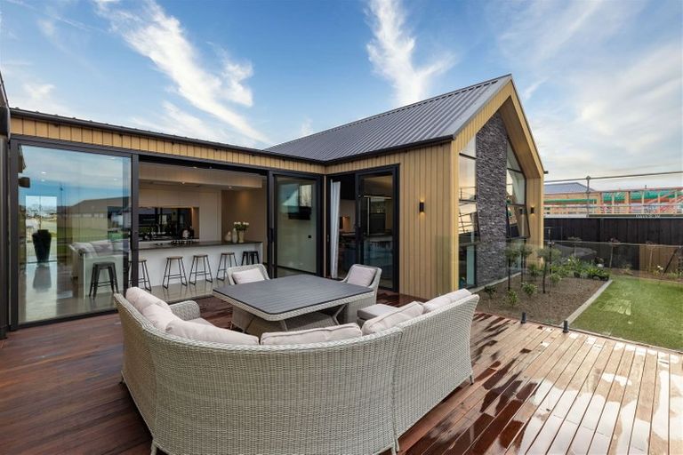 Photo of property in 83 The Esplanade, Pegasus, 7612