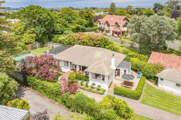Photo of property in 14 Oakland Avenue, Saint Johns Hill, Whanganui, 4500