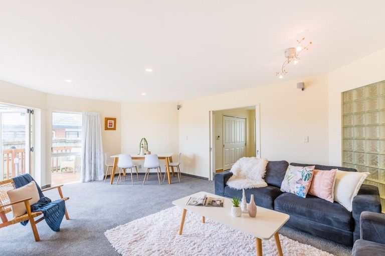 Photo of property in 6 Rifleman Lane, Paraparaumu Beach, Paraparaumu, 5032