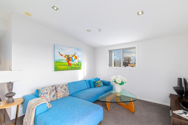 Photo of property in 3/8 Hutcheson Street, Sydenham, Christchurch, 8023