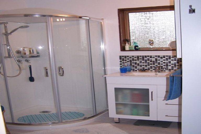 Photo of property in 12 Brandon Street, Otaki, 5512