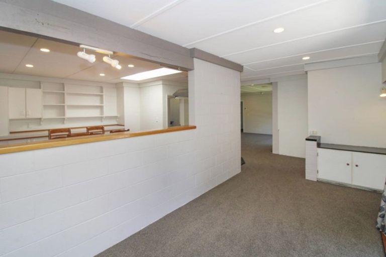 Photo of property in 5a Jensen Place, Frankleigh Park, New Plymouth, 4310