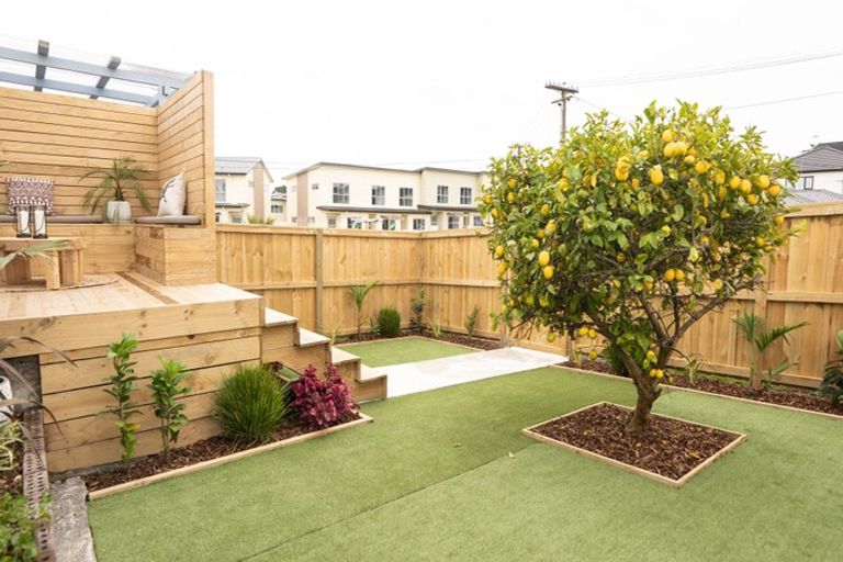 Photo of property in 2/30 Union Street, Papakura, 2110