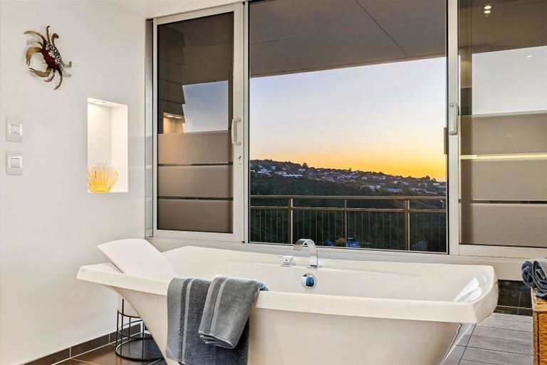 Photo of property in 6 Yelverton Place, Huntsbury, Christchurch, 8022