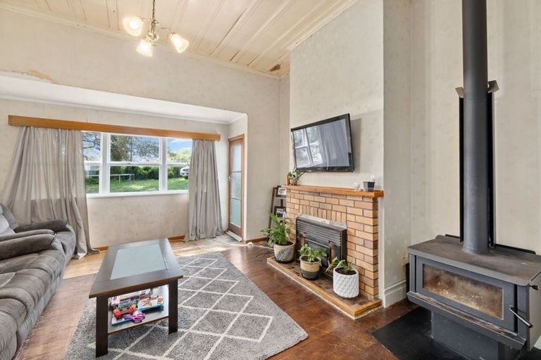 Photo of property in 25 Derrick Road, Kawakawa, 0210