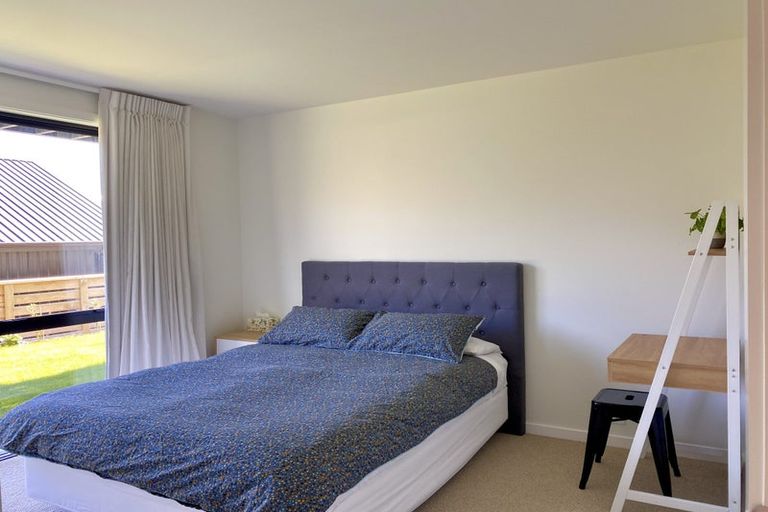 Photo of property in 13 Tuke Lane, Wanaka, 9305