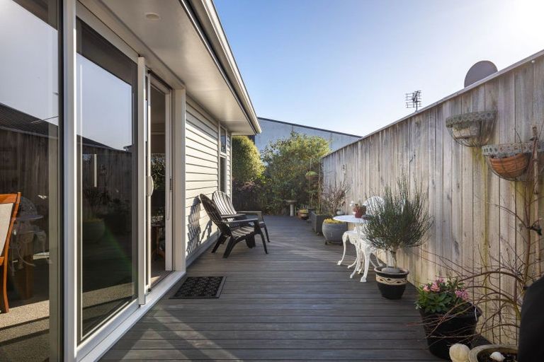 Photo of property in 374b Carrington Street, Upper Vogeltown, New Plymouth, 4310