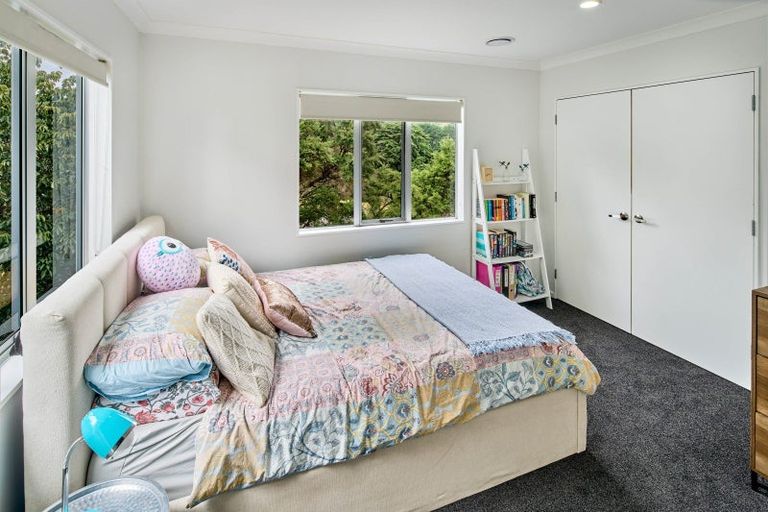 Photo of property in 15 Charlotte Way, Raumati South, Paraparaumu, 5032