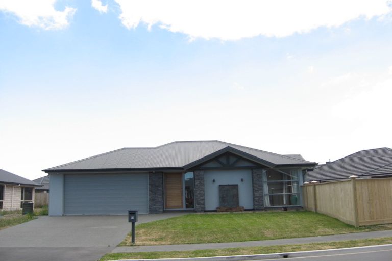 Photo of property in 15 Foresters Crescent, Parklands, Christchurch, 8083