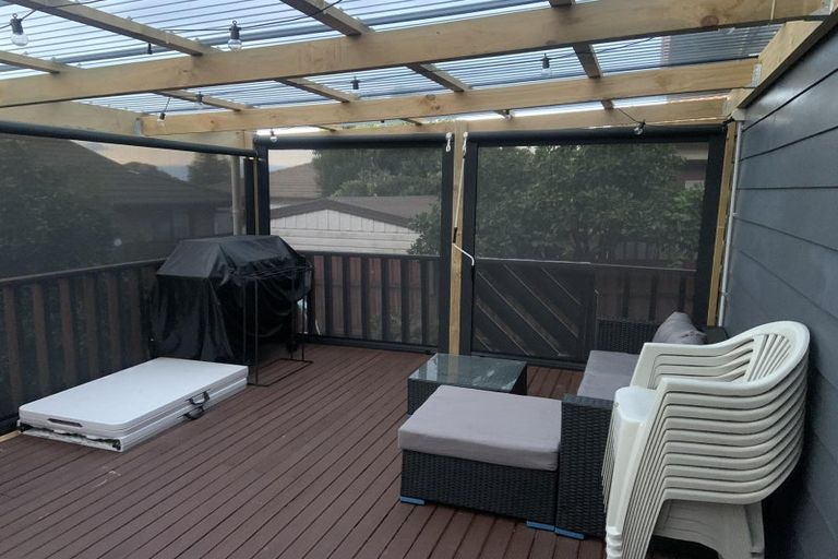 Photo of property in 2/24 Norrie Smith Avenue, Flat Bush, Auckland, 2023