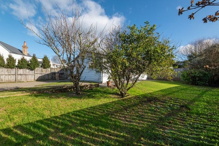 Photo of property in 8a Fordham Street, Beach Haven, Auckland, 0626