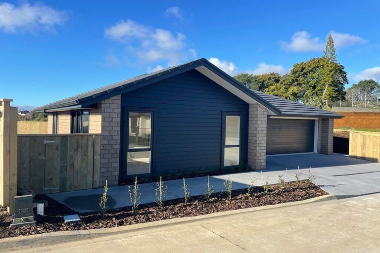 Photo of property in 5 Westwill Way, Westown, New Plymouth, 4310