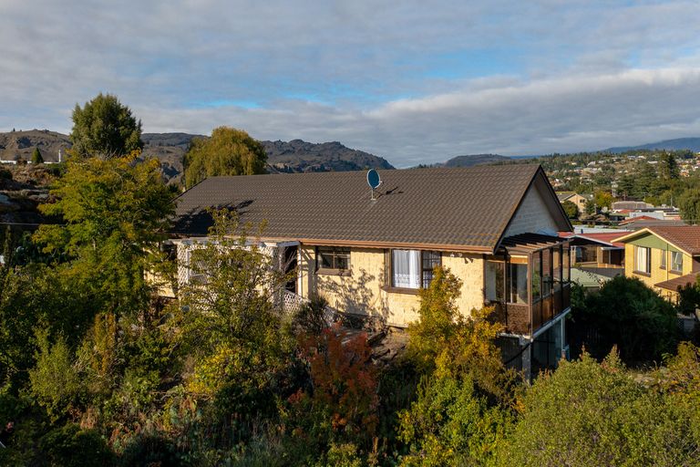 Photo of property in 1 Coulson Place, Alexandra, 9320