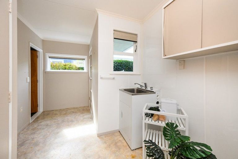Photo of property in 4 Cremorne Avenue, Hokowhitu, Palmerston North, 4410