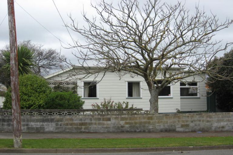 Photo of property in 102 Weraroa Road, Levin, 5510