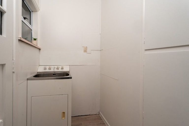 Photo of property in 54 Mark Avenue, Paparangi, Wellington, 6037