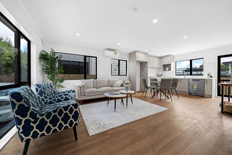 Photo of property in 4/174b Clevedon Road, Papakura, 2110