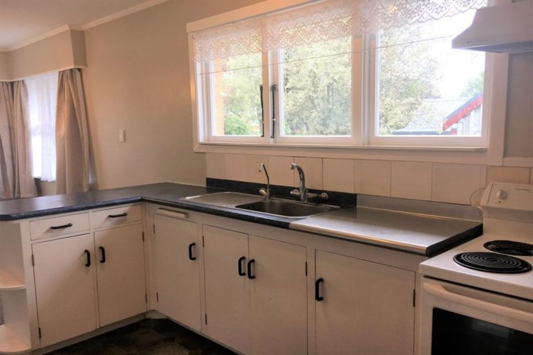 Photo of property in 12 Mccracken Avenue, Hillcrest, Hamilton, 3216