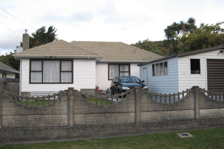 Photo of property in 23 Lees Grove, Wainuiomata, Lower Hutt, 5014