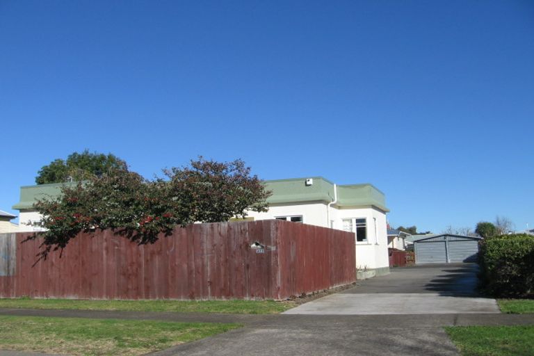 Photo of property in 911 Clive Street, Akina, Hastings, 4122