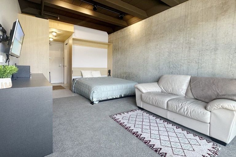 Photo of property in Vedado Apartments, 208/41 Hopper Street, Mount Cook, Wellington, 6011